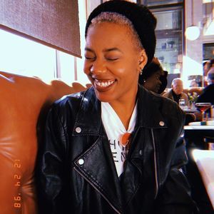 Meet your Posher, Deonna